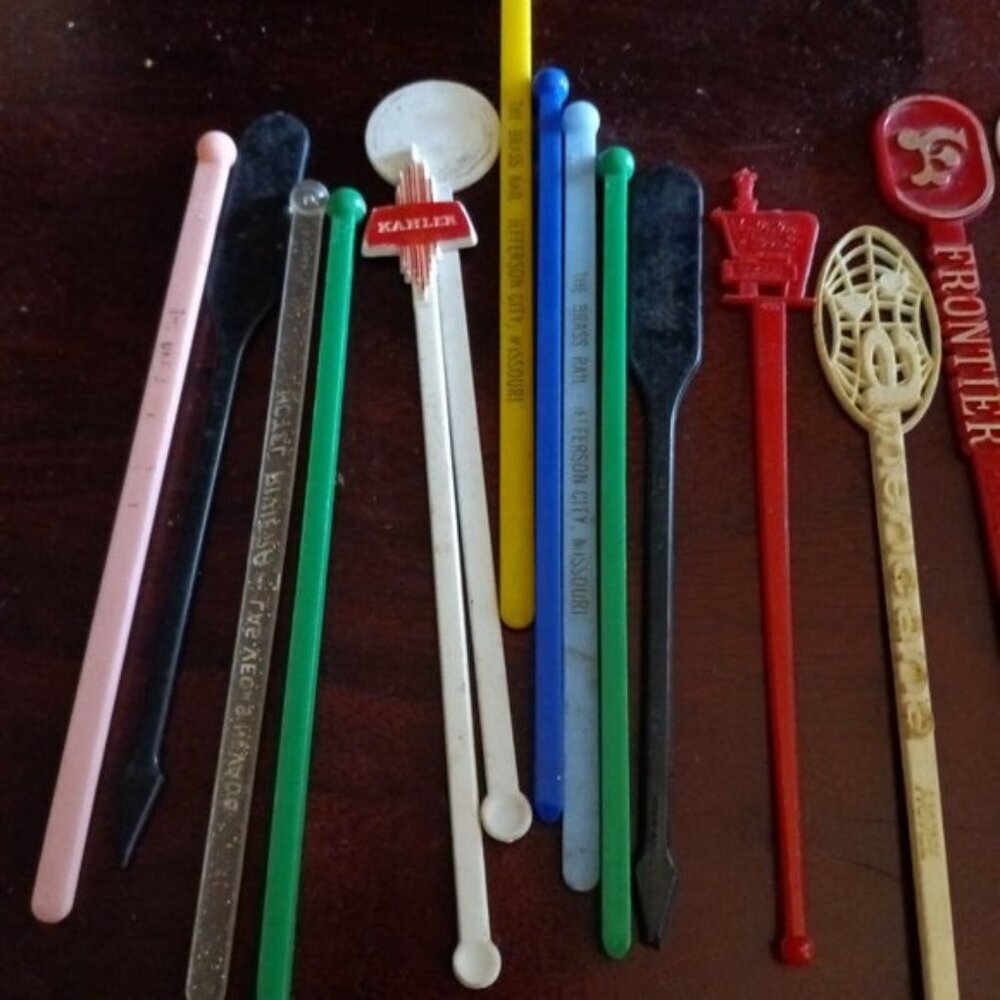 (21) Las Vegas Airlines Bars Vintage Drink Stirs - Picture 4 of 4